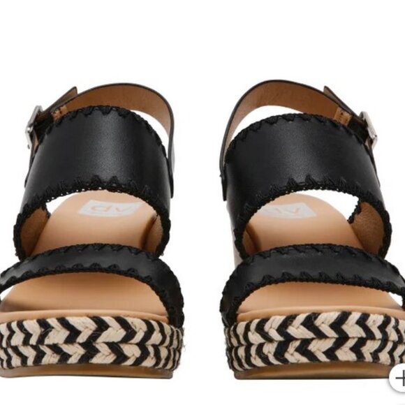DV by Dolce Vita Ladies' Wedge Strap Sandal NIB - Picture 2 of 5